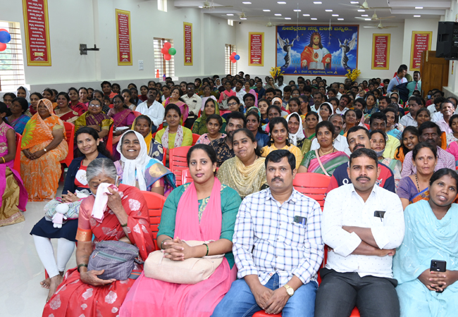 50 students in Bangalore were given free education scholarships in honour of Bro Andrew Richard's 60th birthday for courses ranging from first grade to third-year degrees. The Grace Ministry organisation now provides free education to about 110 students.